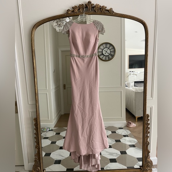 Tarik Ediz - light pink and beaded gown - Picture 5 of 12